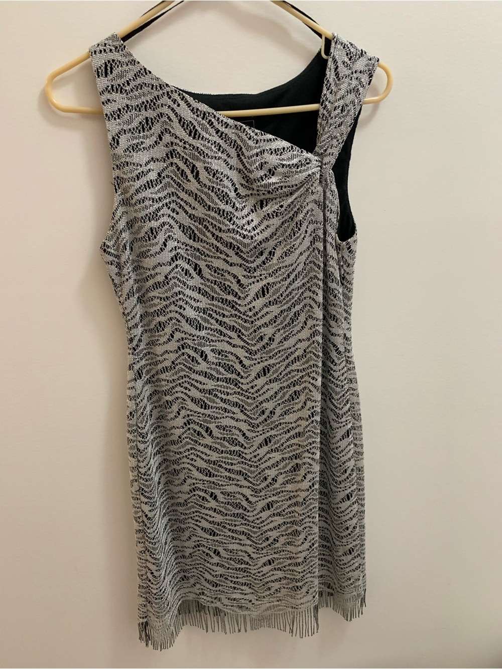 Dress Barn Black and White Sleeveless Patterned Shift Dress
